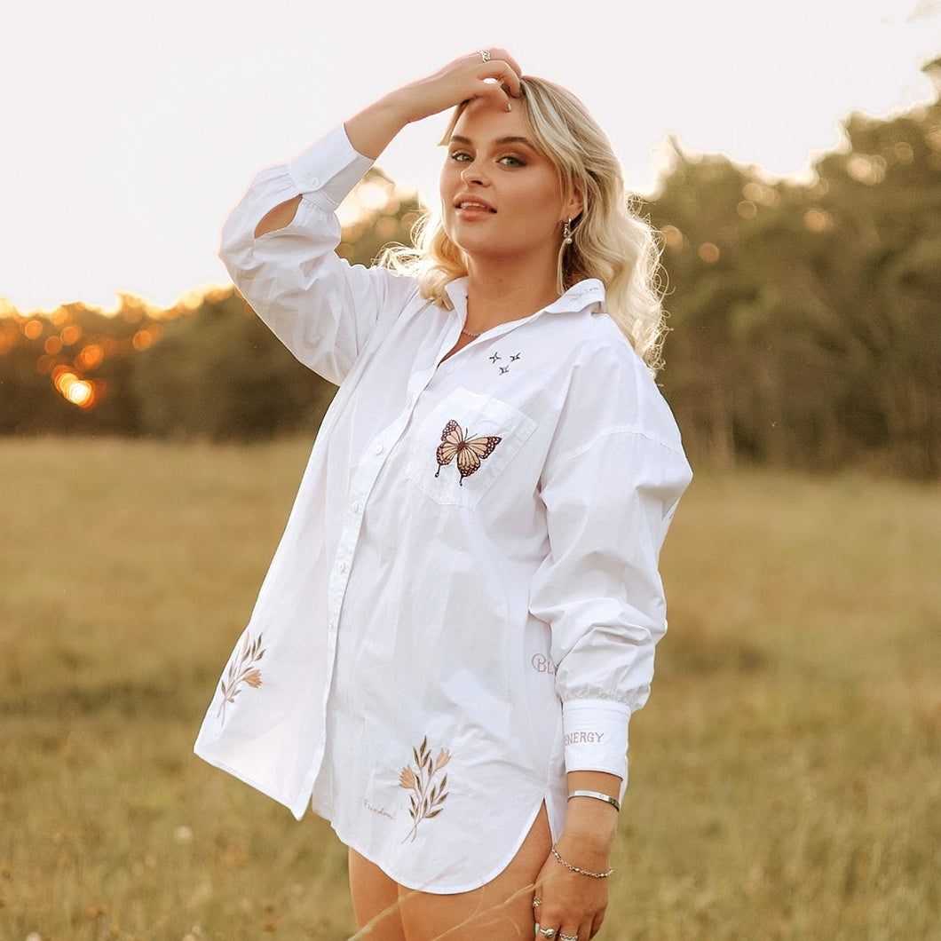 QUEEN ENERGY SHIRT in WHITE