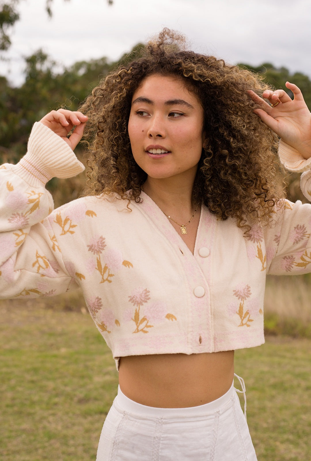 FLORAL ROMANCE CARDIGAN